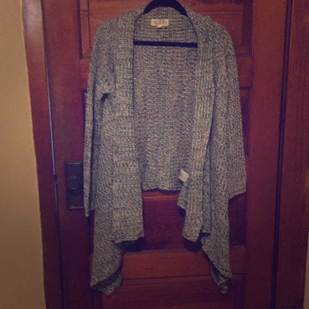 L blue and white knit open cardigan